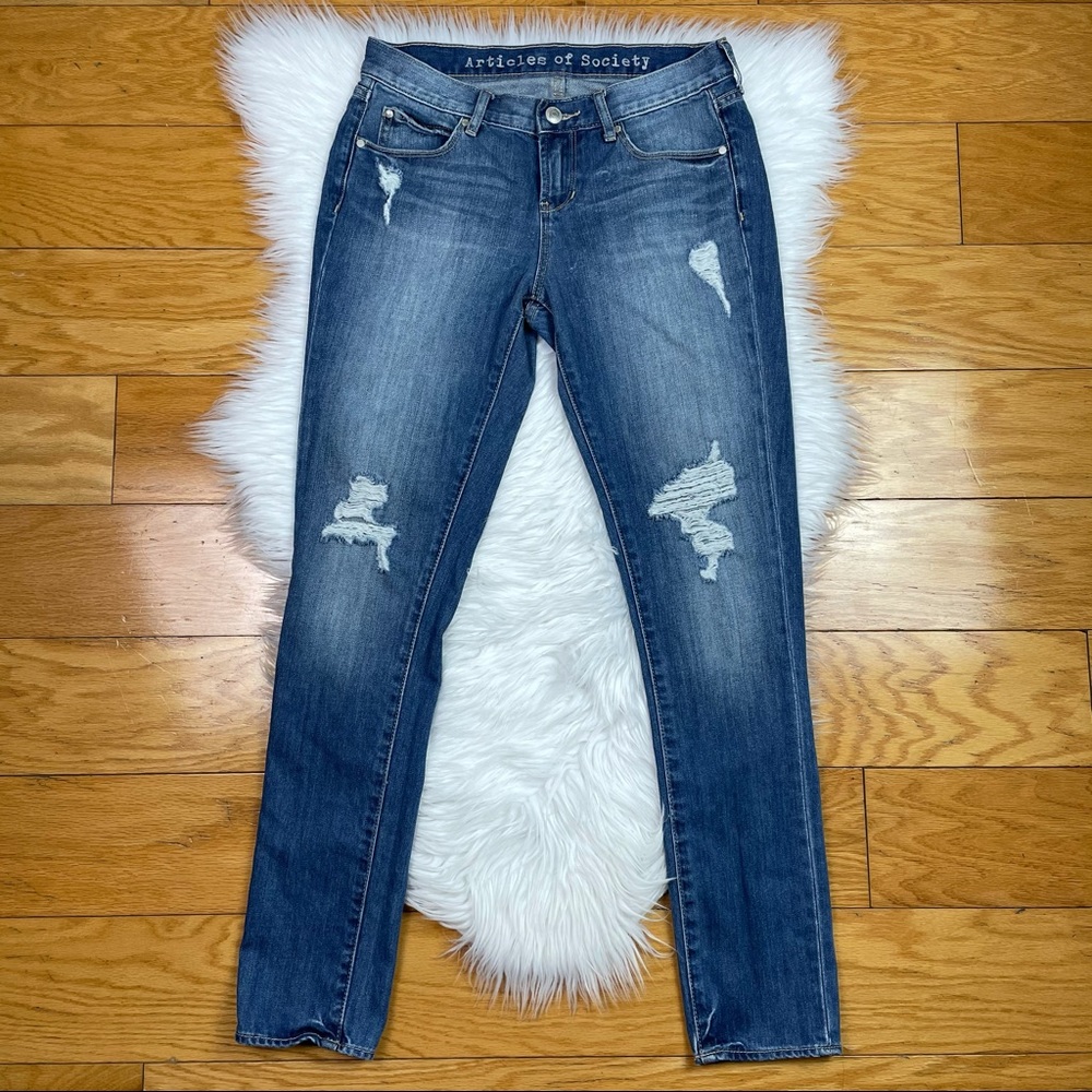 ARTICLES OF SOCIETY Skinny Ripped Mid Rise Jeans